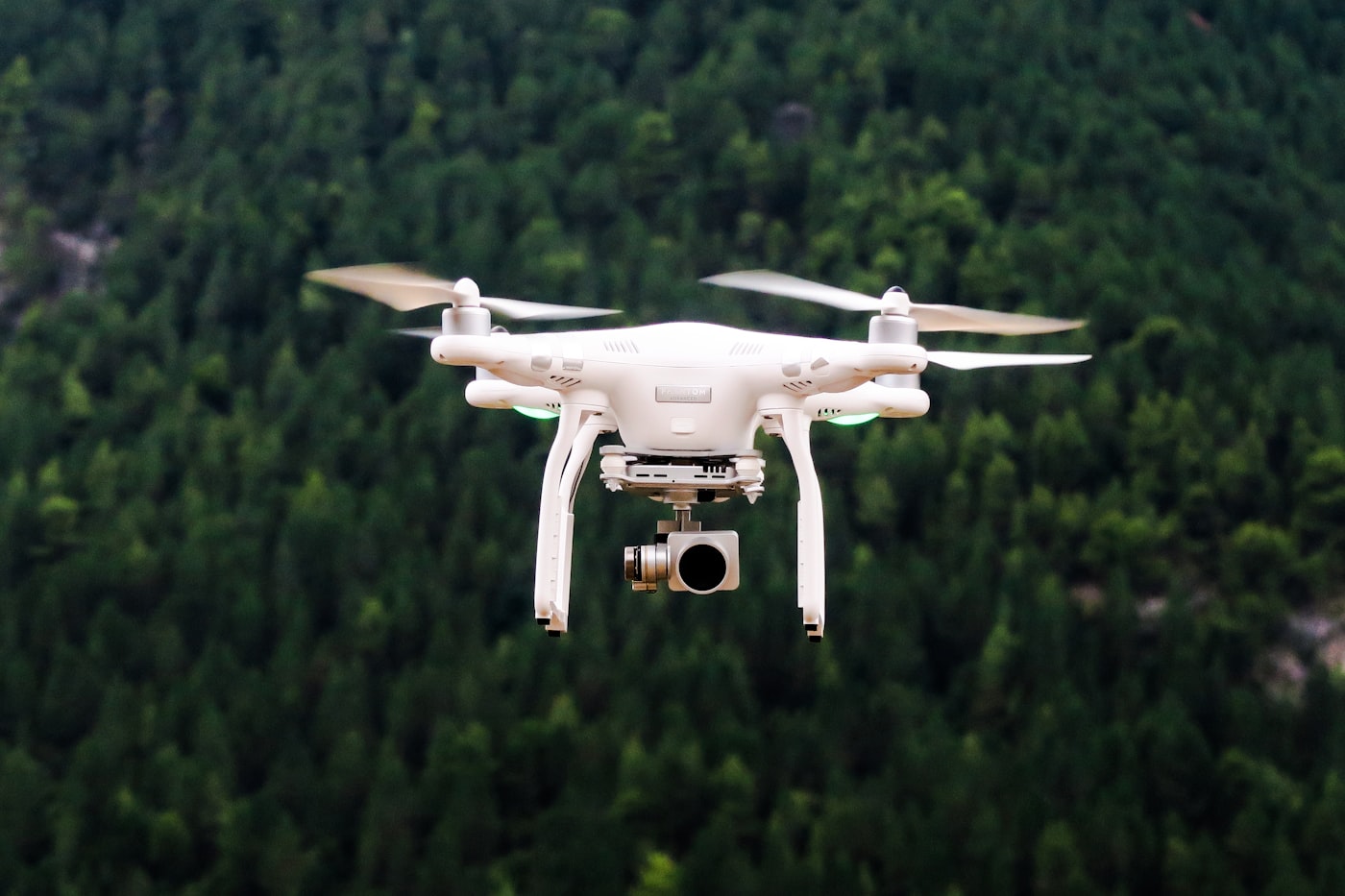 Drone’lar Her Yerde: Lojistik, Güvenlik ve Gökyüzü Kuralları