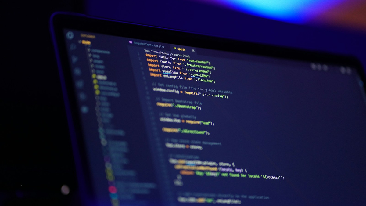 Yapay zekâ programlama dilleri karşılaştırması Python vs Rust vs Mojo